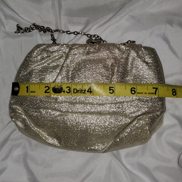 Vintage Style Metallic Small Purse with Chain and Metallic Gloves Set - Picture 8 of 16